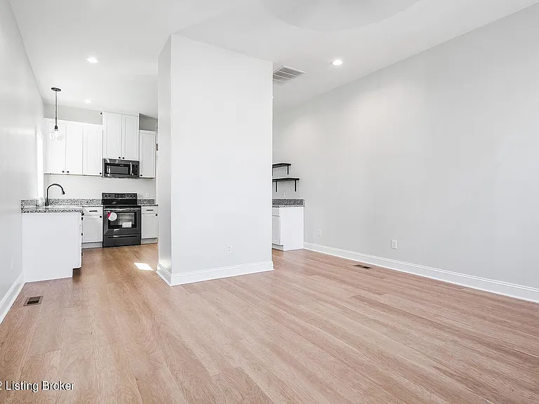 1518 Christy Ave — Photo 6