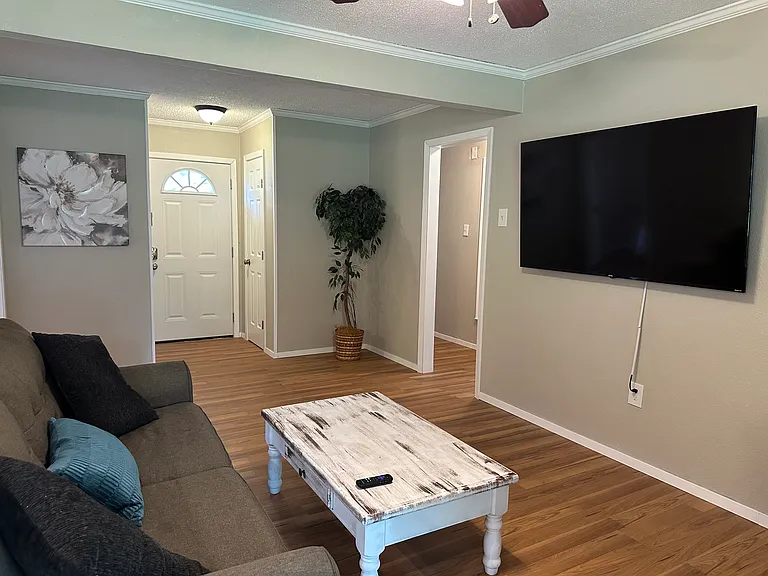 1607 Sagebrush Trl — Photo 39
