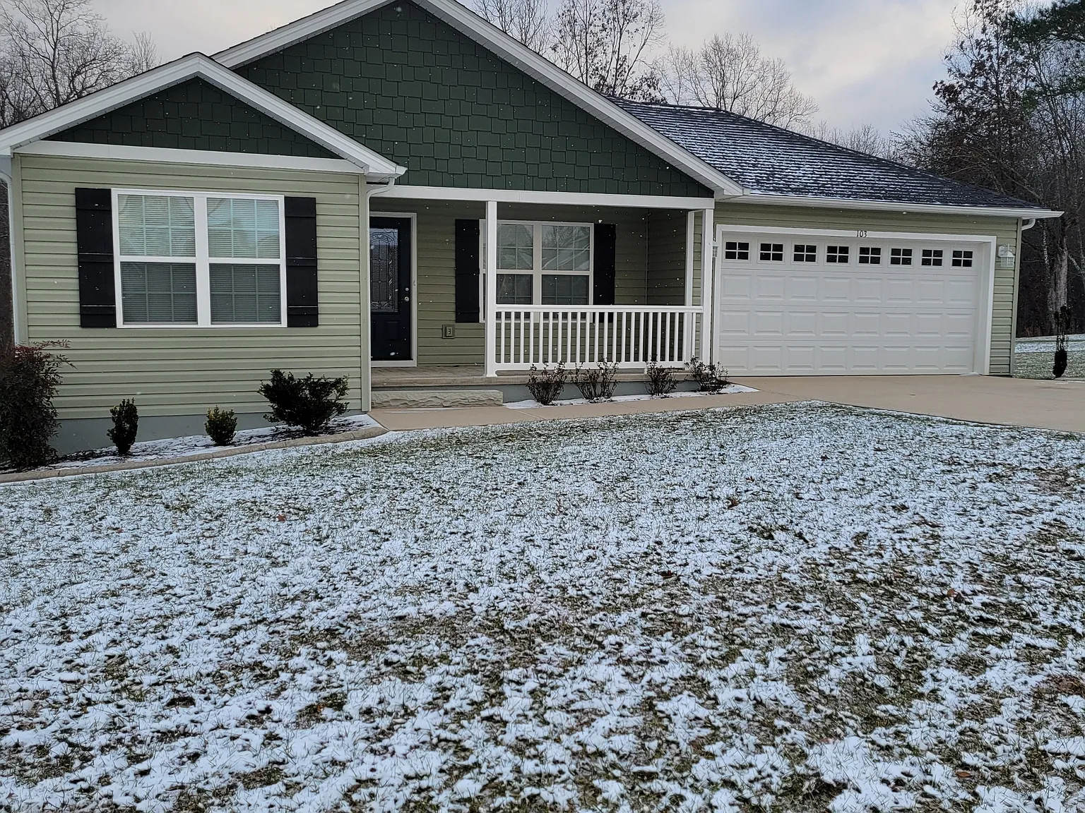 103 Farmington Lane - . — Photo 2