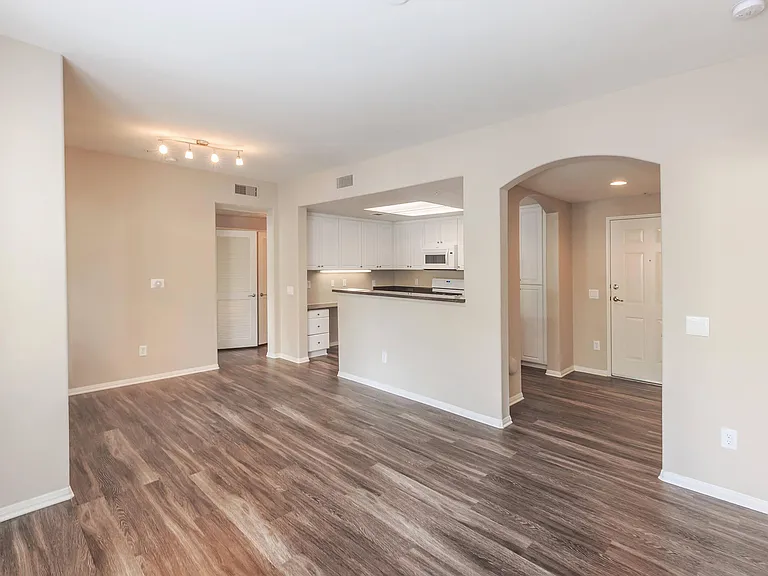 Laurel Terrace Apartment Homes — Photo 50