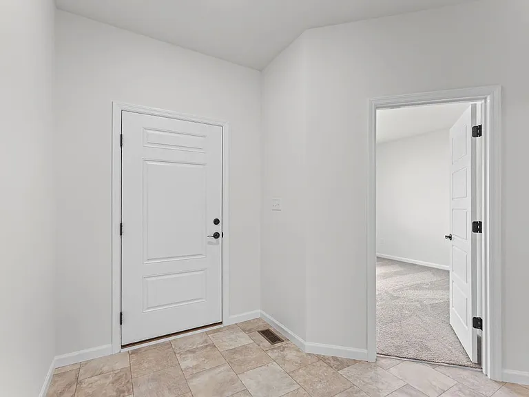 538 Ryehill Dr — Photo 9