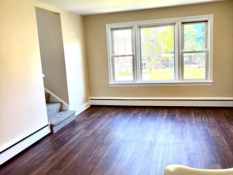 6 Hillside Pl — Photo 4