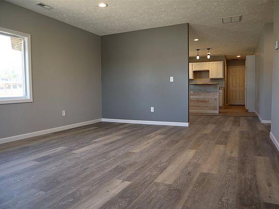 2nd image of 708 Gardner Ave