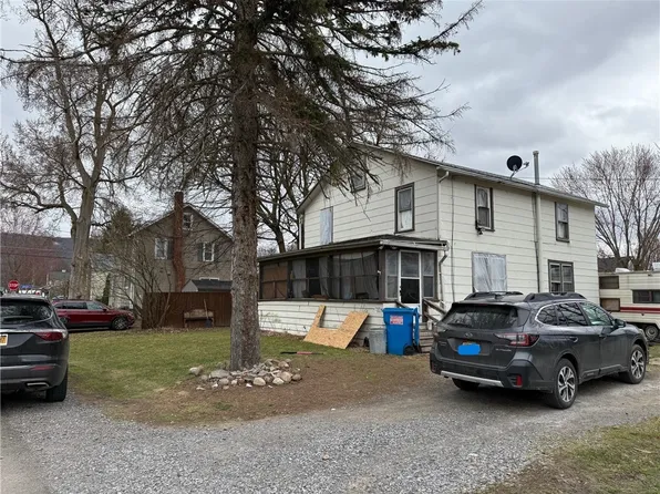 9 Elm St, Dansville, NY 14437