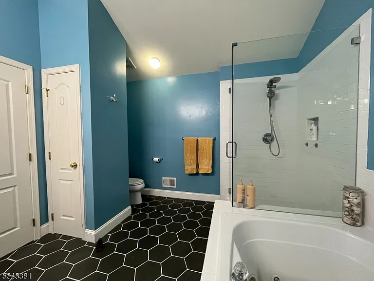 43 Georgetown Ct — Photo 7