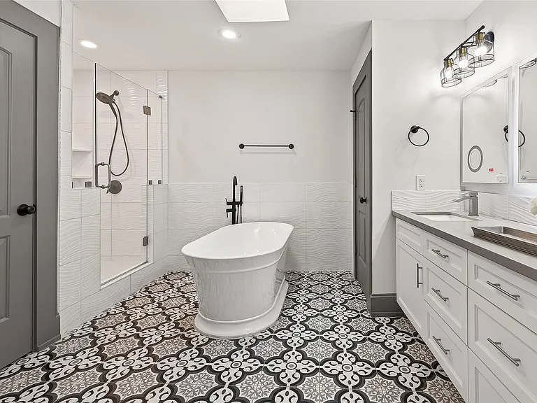 10054 Cedardale Dr — Photo 24