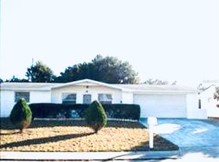 5152 Manor Dr, New Port Richey, FL 34652