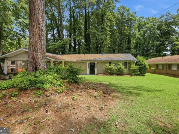 310 Flagstone Dr SW, Atlanta, GA 30331