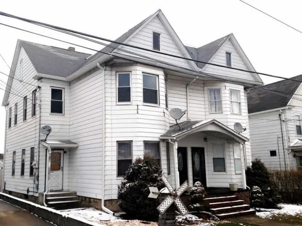 150 E Carey St, Plains, PA 18705