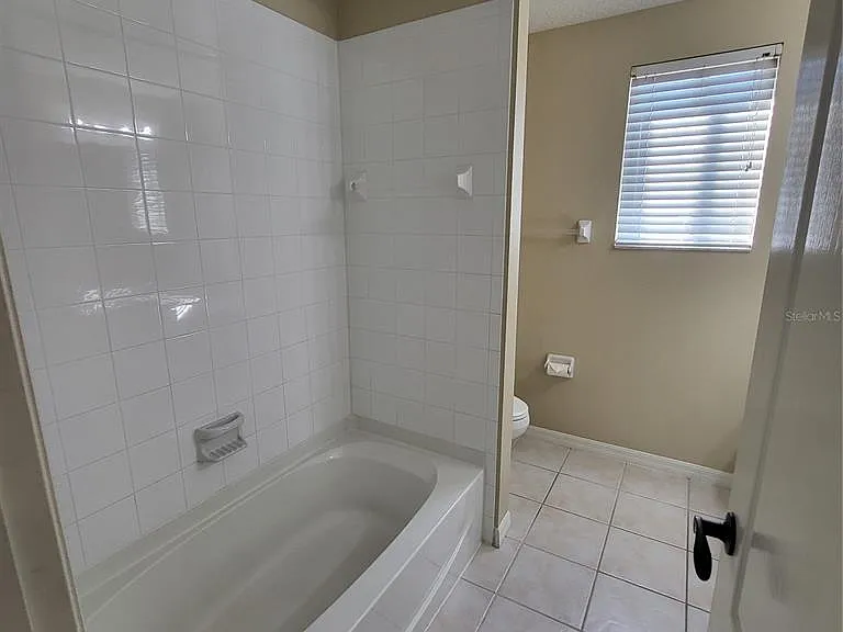 25903 Bloomsbury Ct — Photo 39