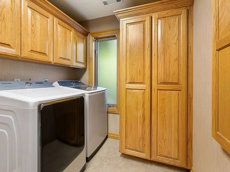 Laundry Room Cabinet