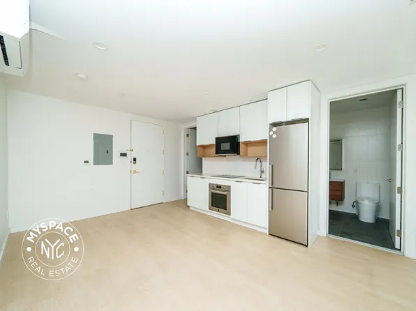 280 Meeker Avenue image 3 of 32