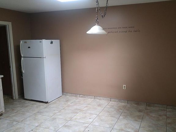 5th image of 217 Serpent Ln