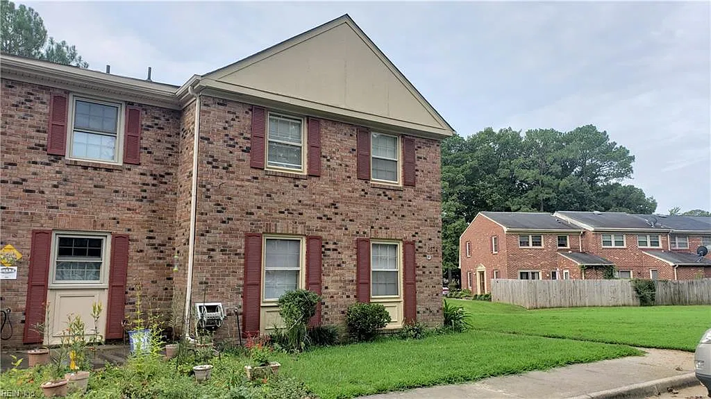 387 Circuit Lane - 1 — Photo 1