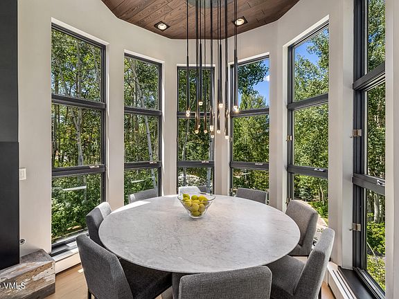 5th image of 327 Rockledge Rd #W