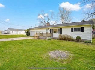 3053 Hill Dr, Adrian, MI 49221