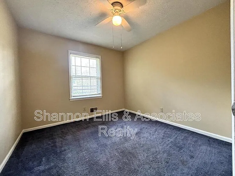 405 Elder Rd — Photo 8