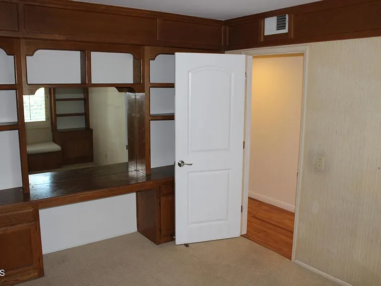 14062 Atwood Ct — Photo 15