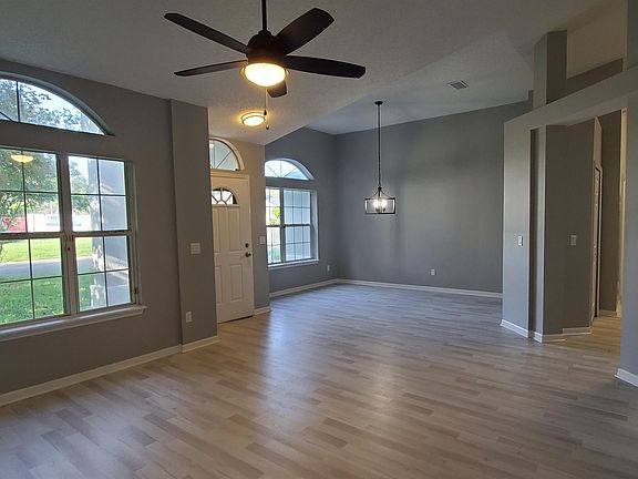 3rd image of 8219 Teaticket Dr
