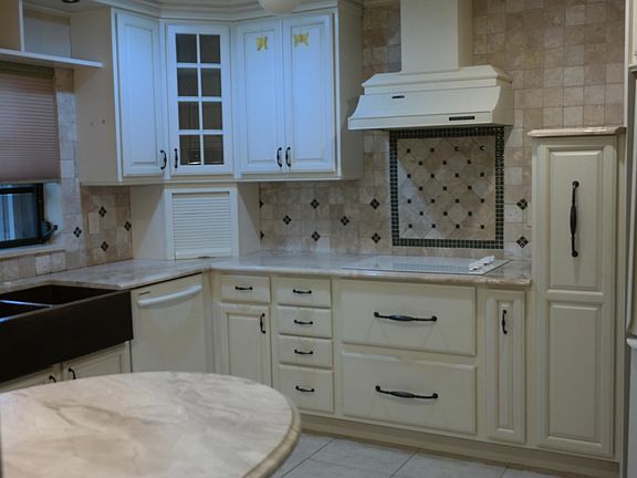 Upgraded kitchen cabinets and counter tops