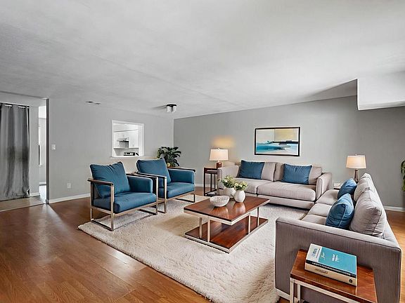 2nd image of 607 Bromley Est