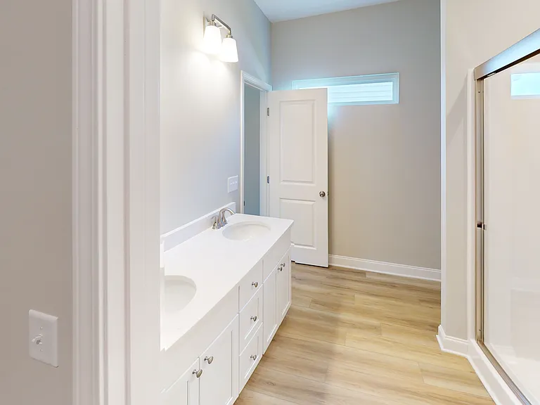 1056 Moen Loop — Photo 21