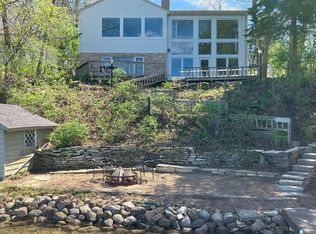 37842 Atkins Knoll Rd, Oconomowoc, WI 53066