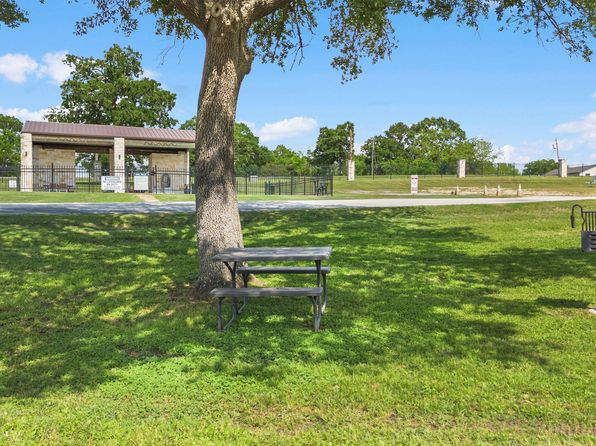 2112 Fm 3186 #C4, Onalaska, TX 77360