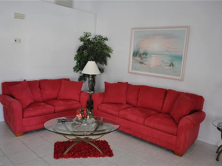431 Dundee Ct — Photo 10