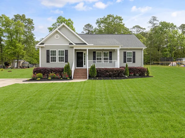 40 Exie Pl, Lillington, NC 27546