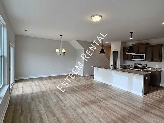 4th image of 34 Ripple Way #1