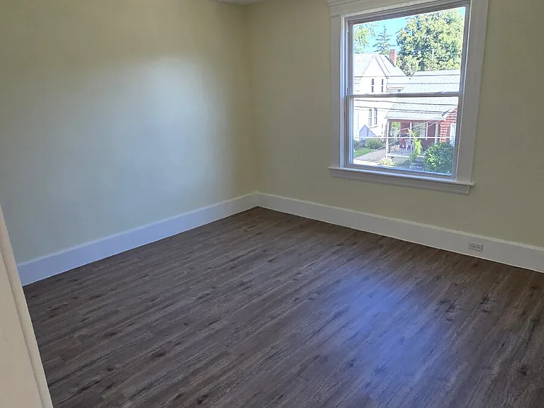 3217 Colburn Ave — Photo 10
