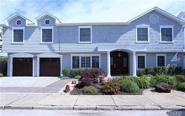 1st image of 571 W Bay Dr