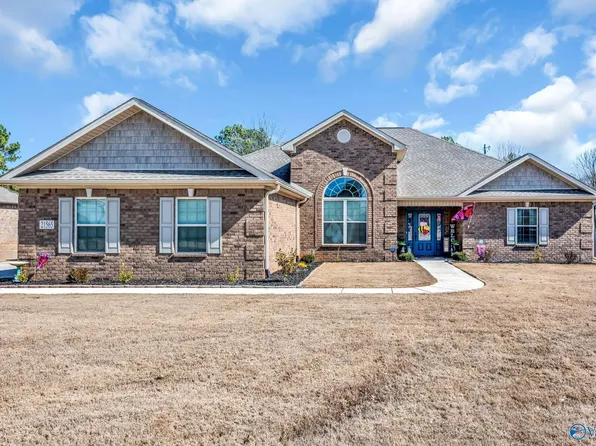 21565 Silver Oaks Cir, Athens, AL 35613