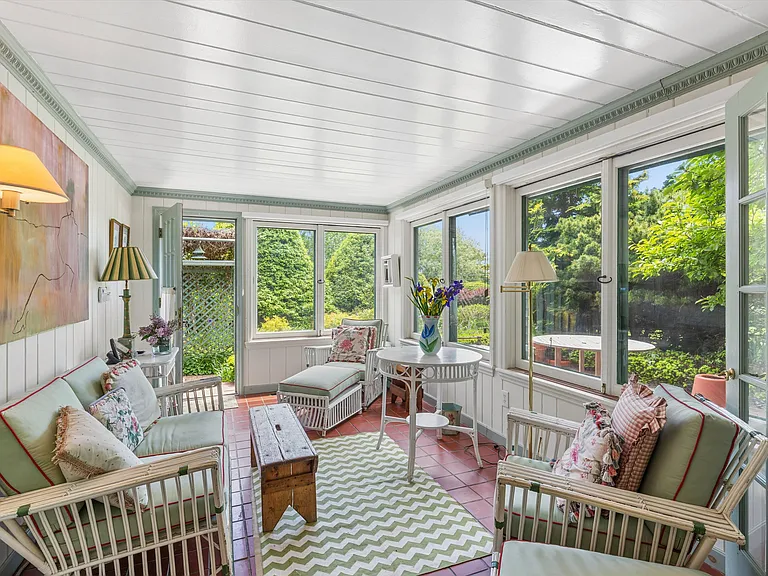 146 Westminster Rd — Photo 23