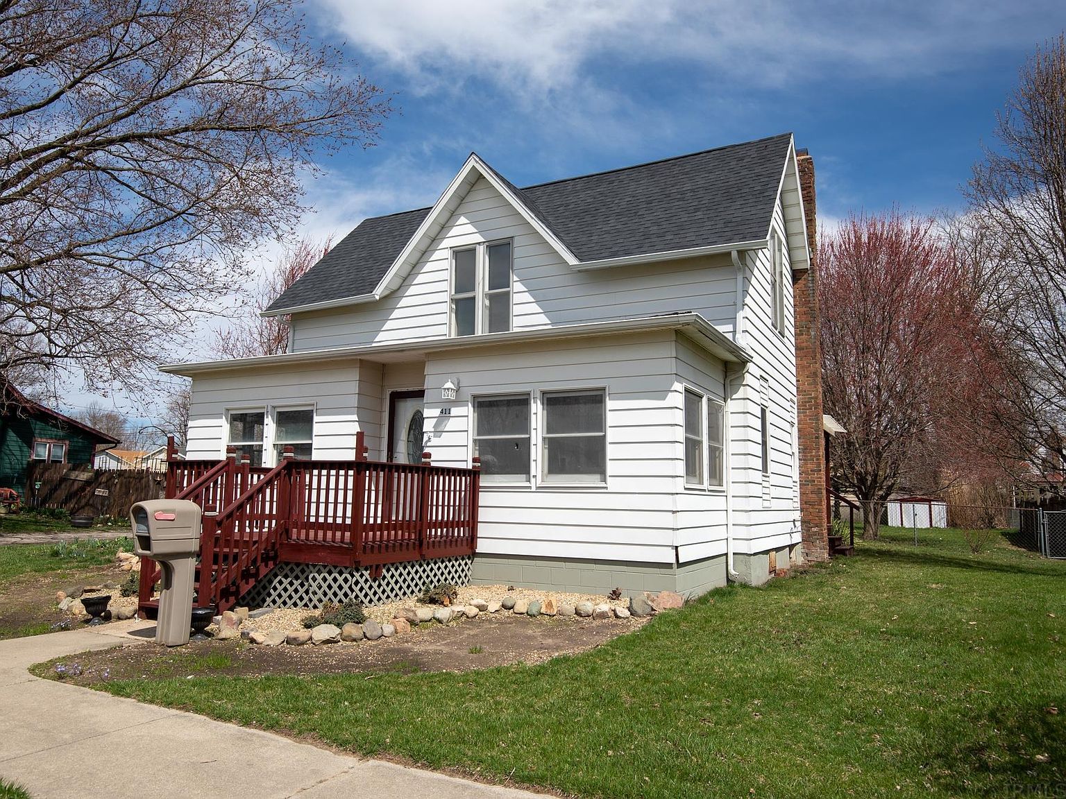 411 N Michigan St, Argos, IN 46501 MLS 202310378 Zillow