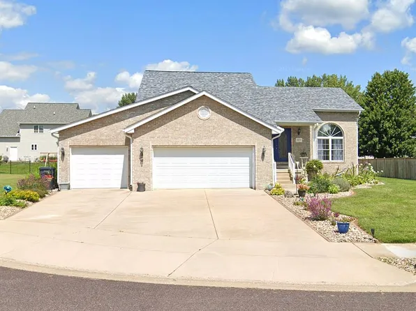 1404 Hardt Ct, Pekin, IL 61554