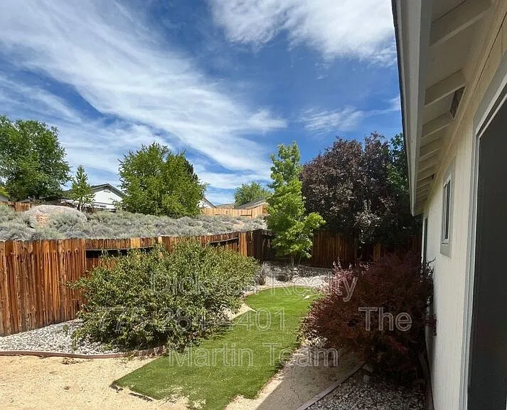 2210 Desert Village Ct — Photo 3