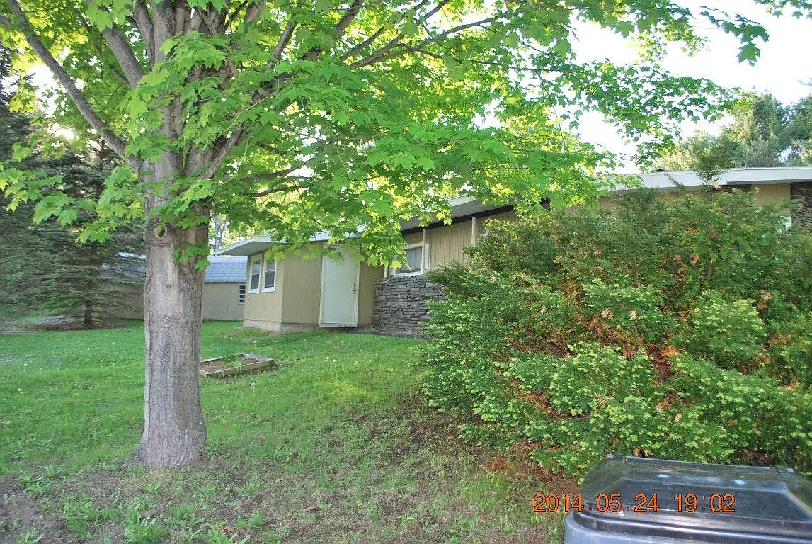 165 Daniels Road — Photo 1