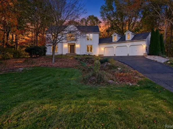 9907 Birch Run, Brighton, MI 48114