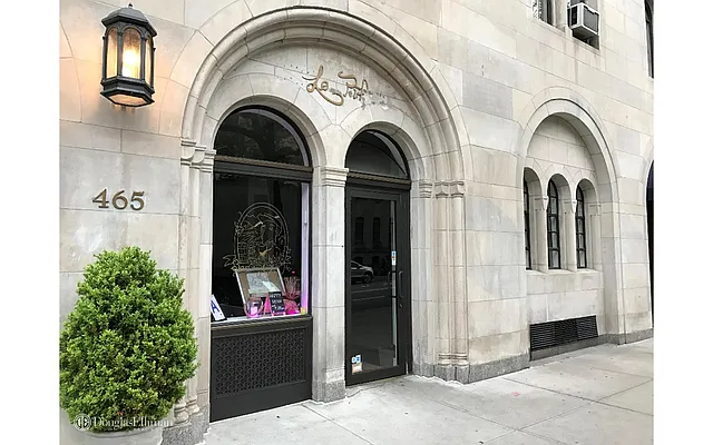 Sold by Douglas Elliman | media 59