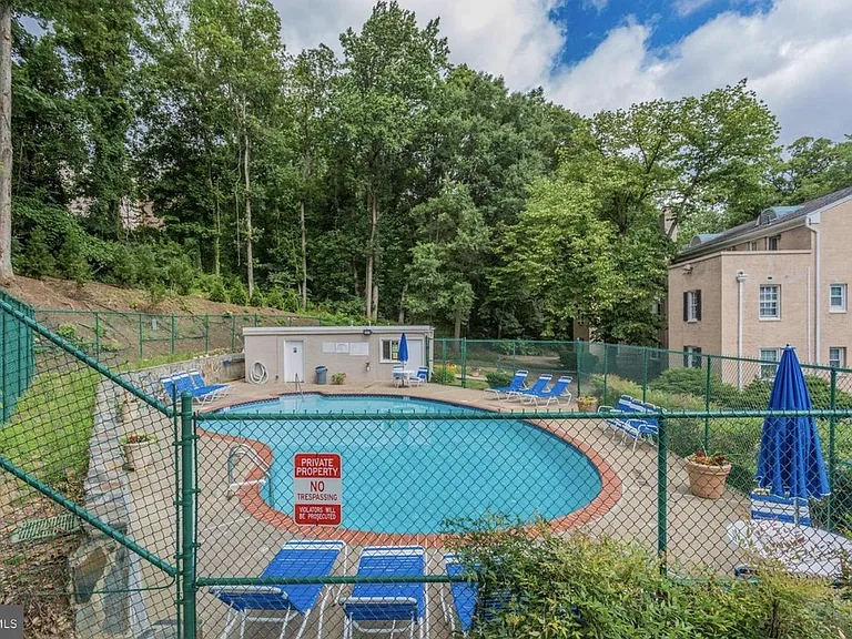 806 S Arlington Mill Dr #204 — Photo 7