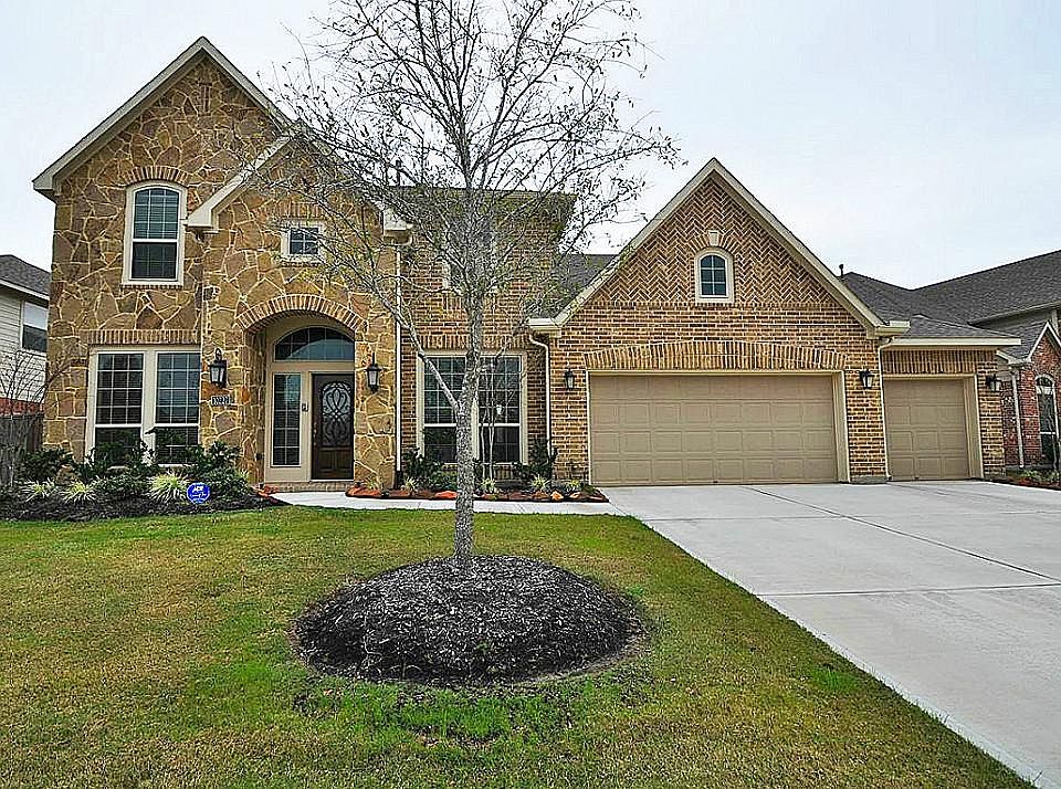 1st image of 10227 White Pines Dr