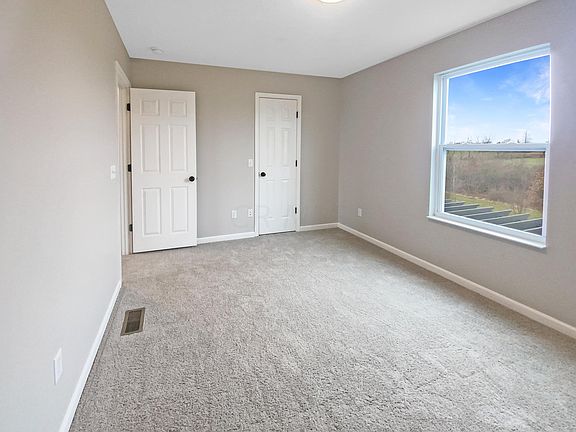 5th image of 4470 Orangeberry Dr