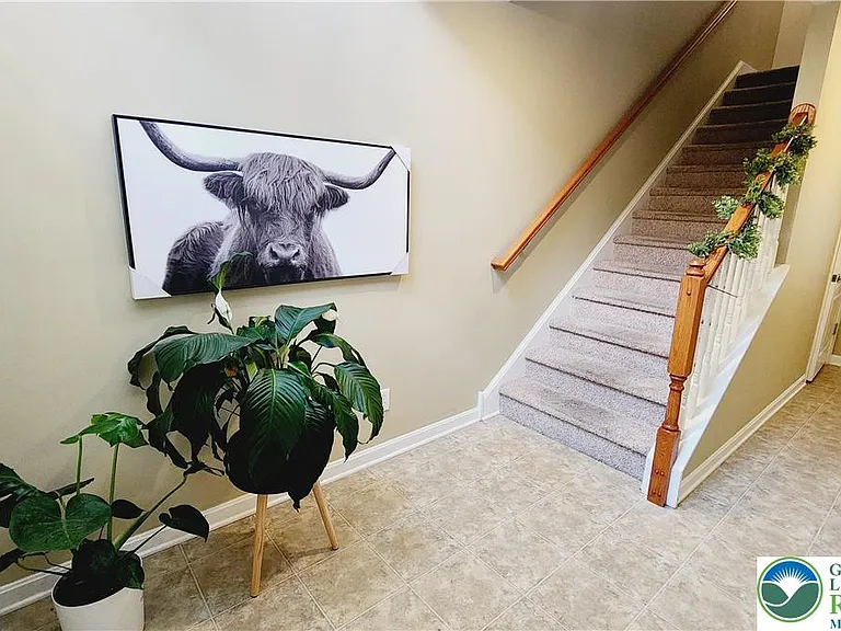8507 Putnam Ct — Photo 4