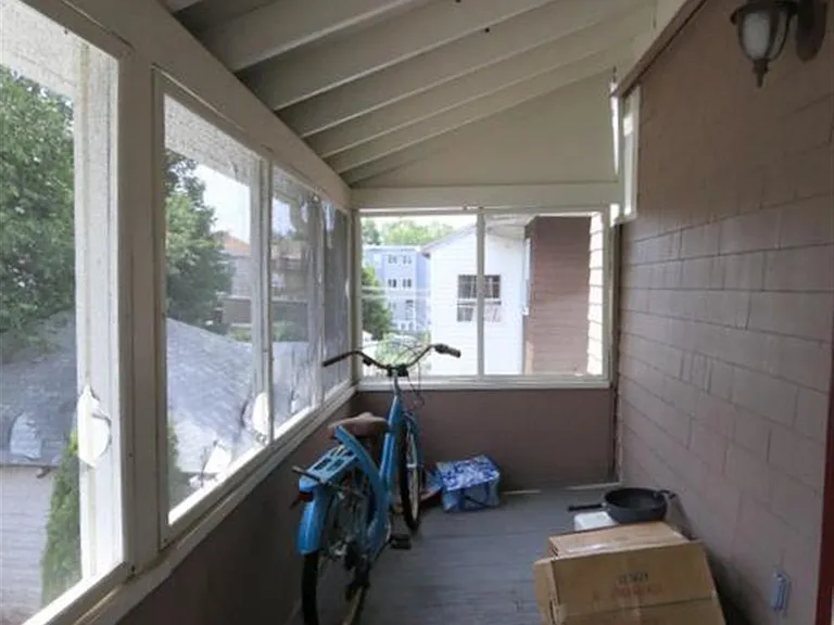138 W Adams St #2 — Photo 21