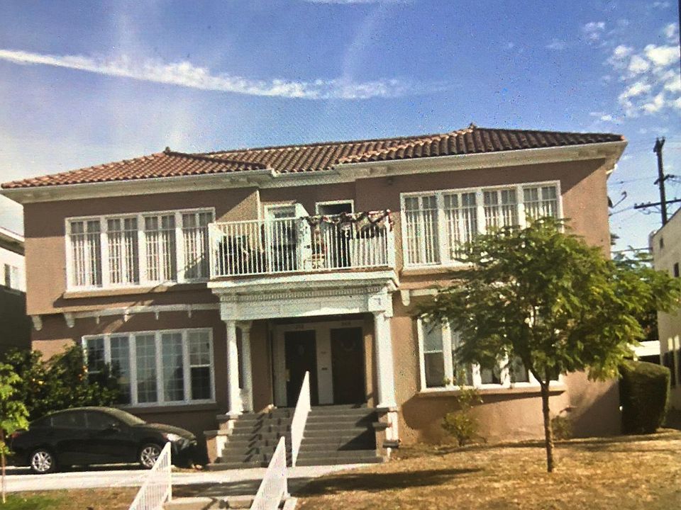1st image of 206 S New Hampshire Ave