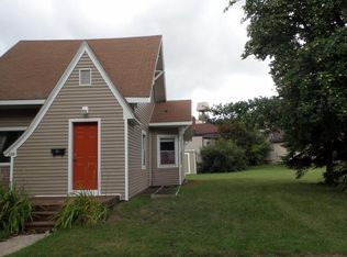 328 Dresser St, Cheboygan, MI 49721
