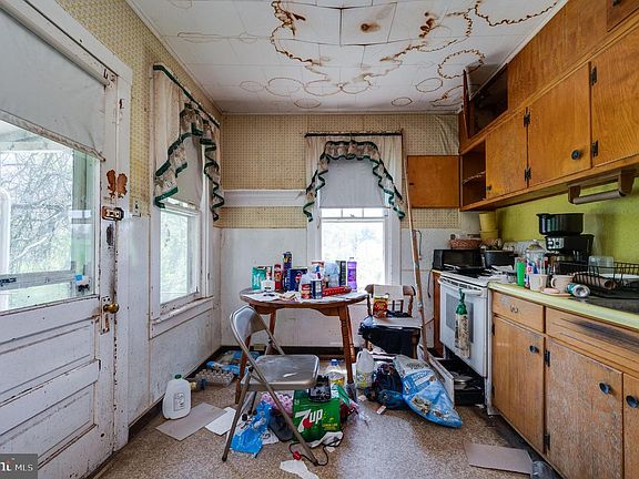 14th image of 491 Gunhart Rd