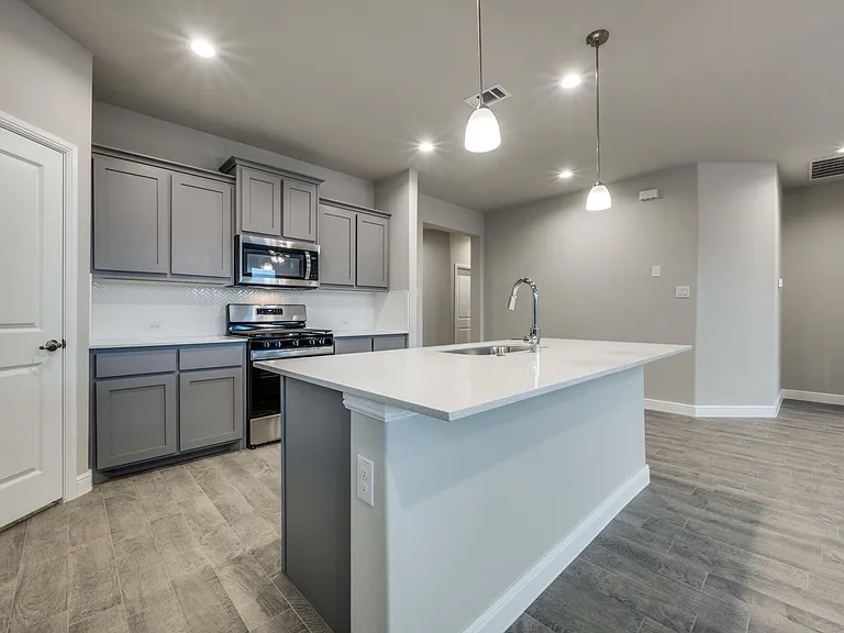14420 Bootes Dr — Photo 8